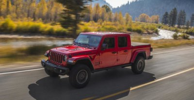 97-jeep-gladiator-official-reveal-hero-side_0-780x405.jpg